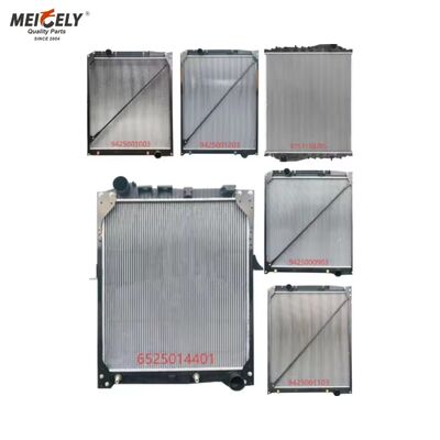 Truck Radiator OE 9425000903 9425001503 9425000603 Geschikt voor Mercedes-Benz MP2/MP3