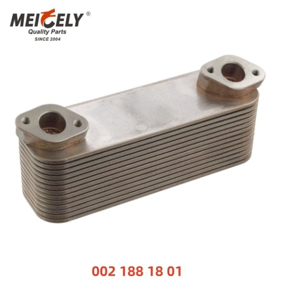 Professionele koeloplossing 002 188 18 01 Motor-olie koeler voor Mercedes-Benz